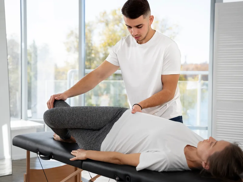 Health & Healing Family Chiropractic treating hip pain in Andover